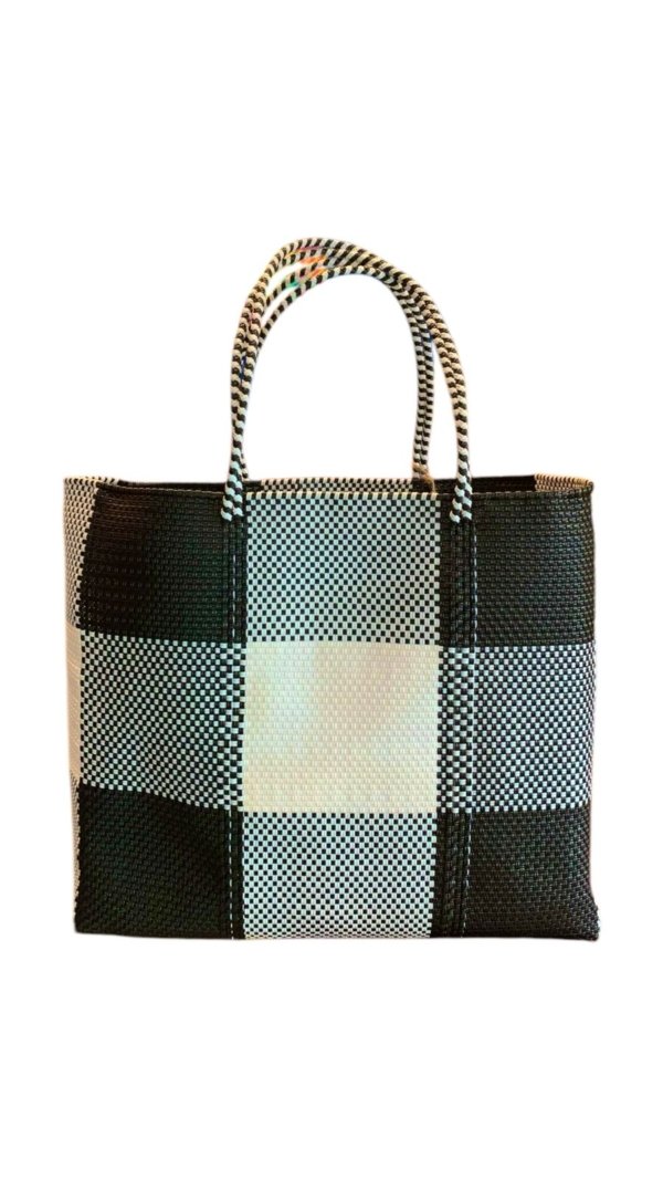 Bolsa cuatro cuadros negros esquinados
