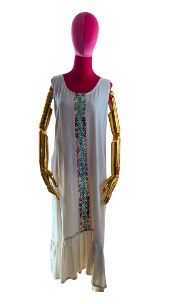 Vestido blanco con linea de colores