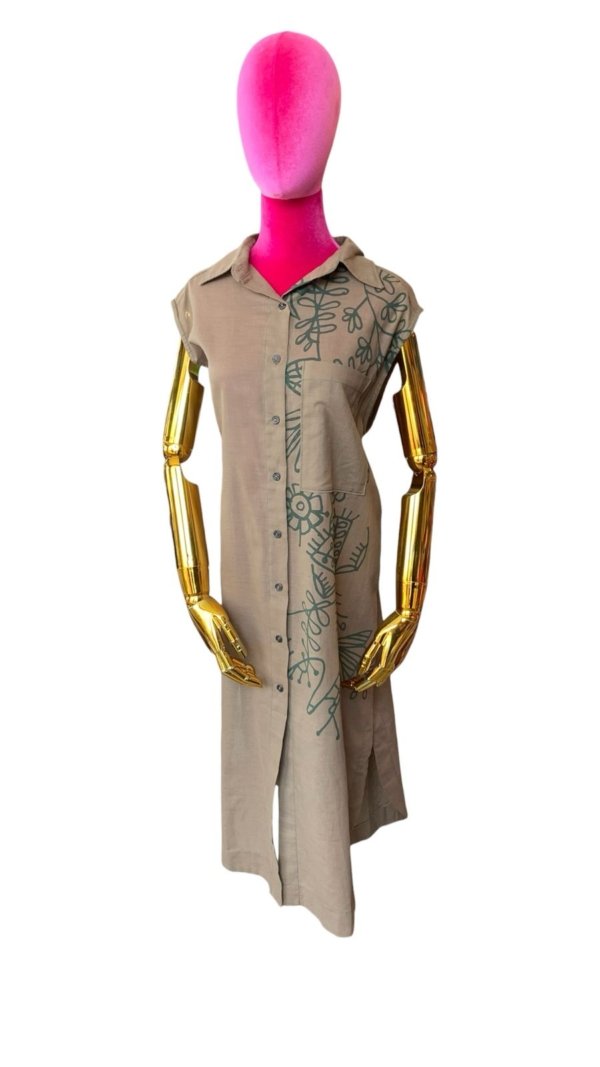 Vestido camisero ilustrado
