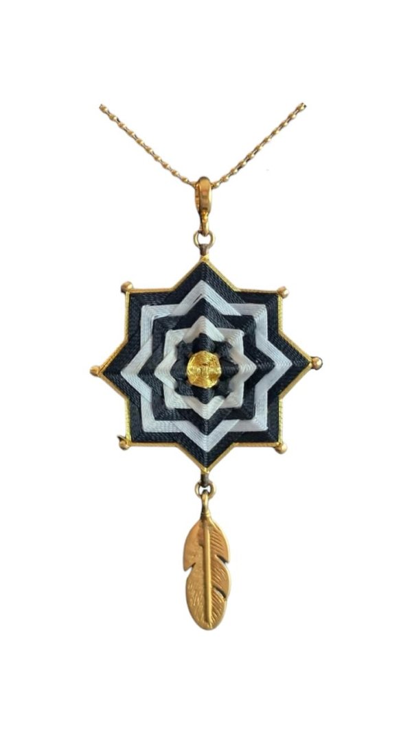 Collar “Sombra y Oro”