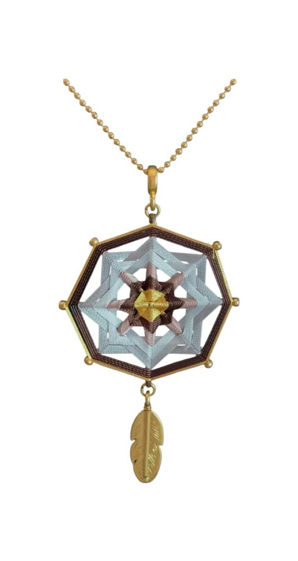 Collar “Raíz de luz”