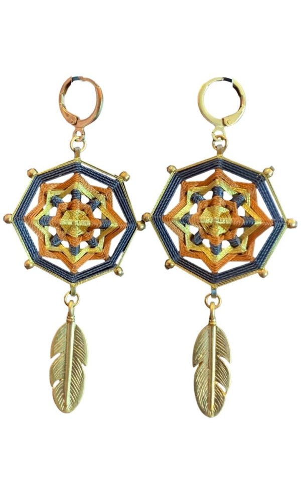 Aretes “Raíz Dorada”