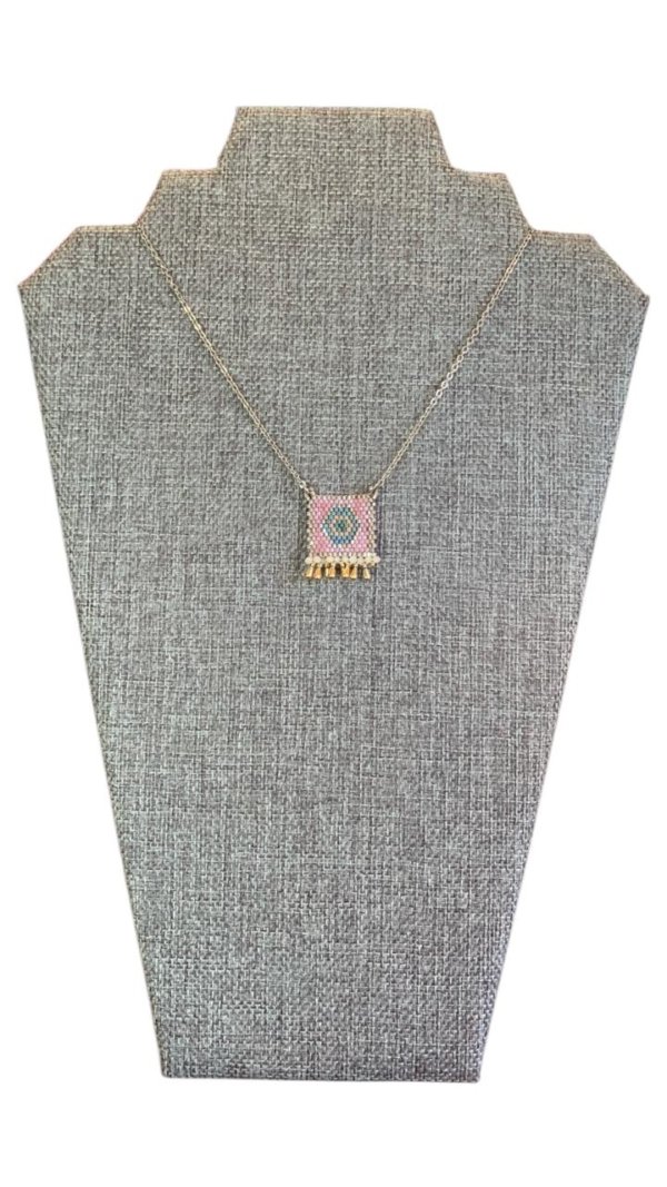 Collar “Rosa solar”