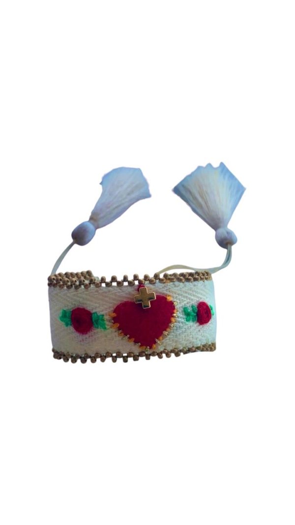 Pulsera corazón bordado