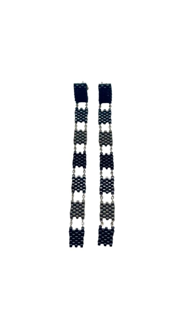 Aretes largos con piedras colores negro con gris