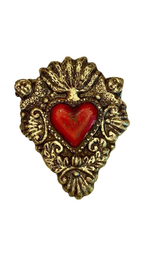 Corazón exvoto dorado