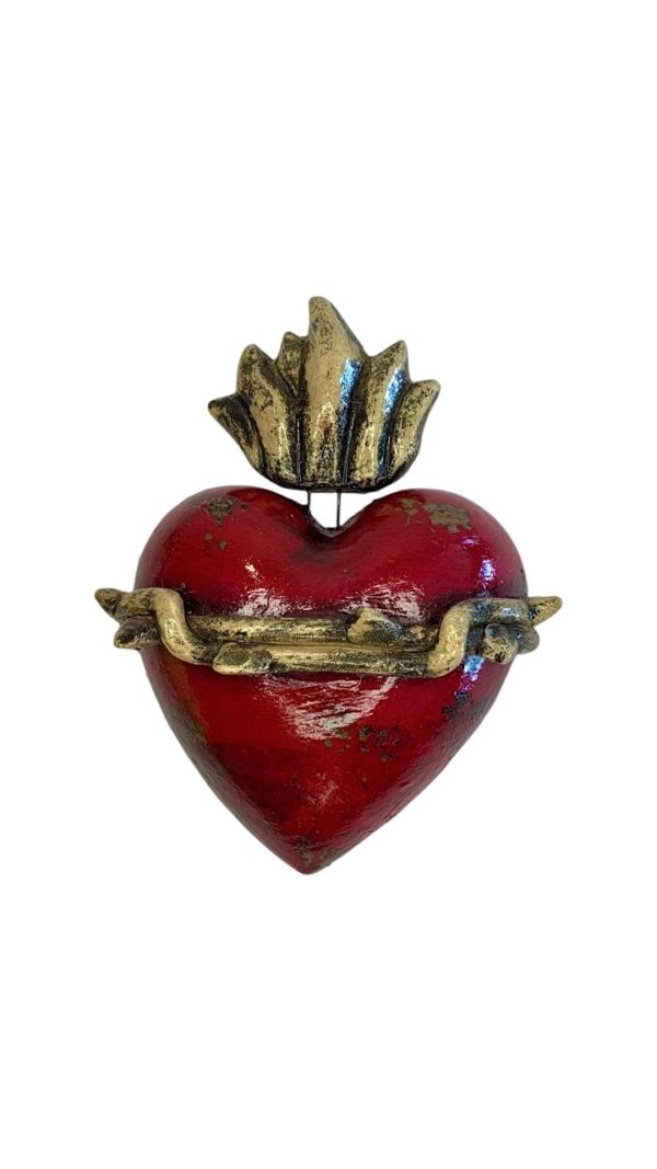 Corazon rojo con coronado dorada