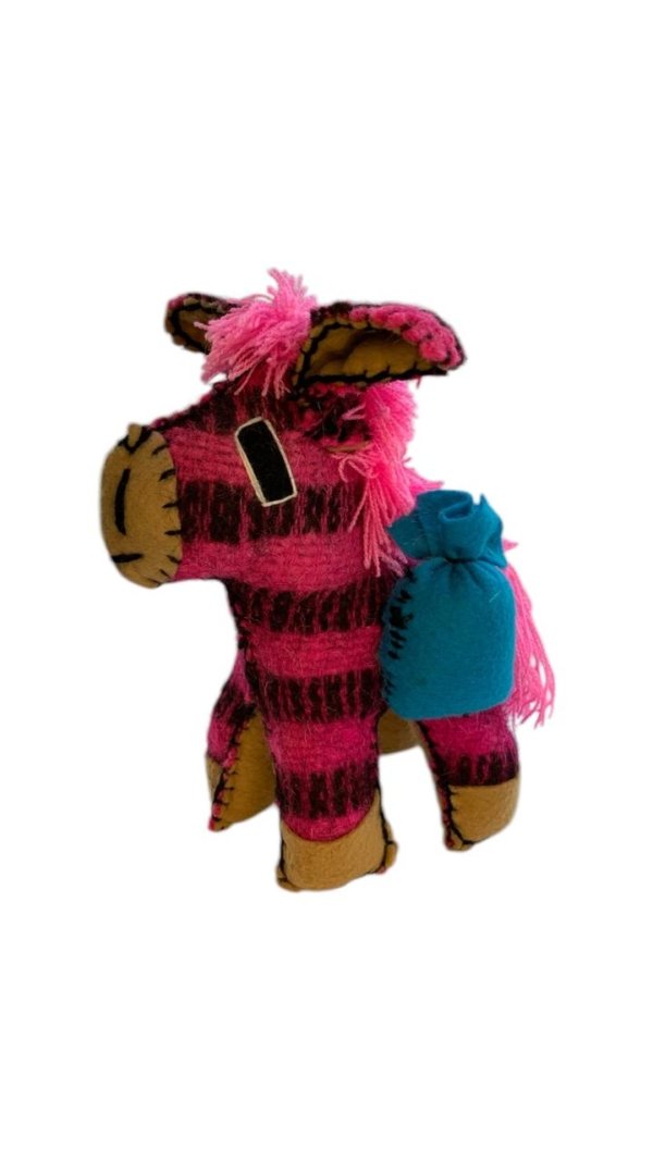 Figura de burrito color rosa con negro