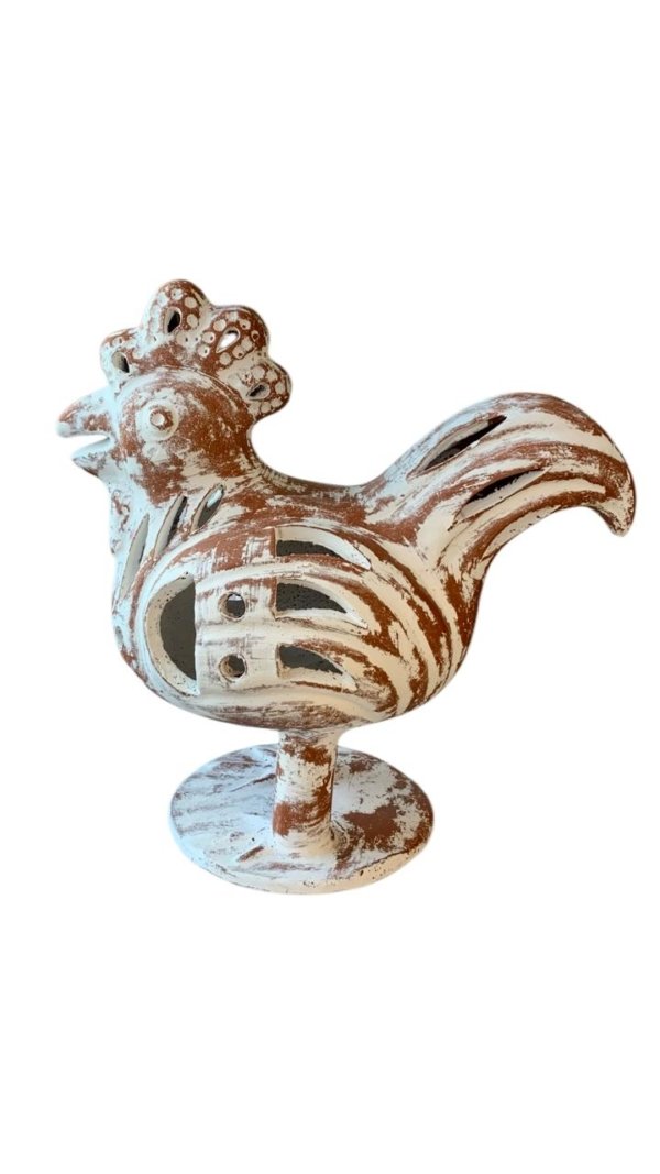 Figura de gallina beige con marron