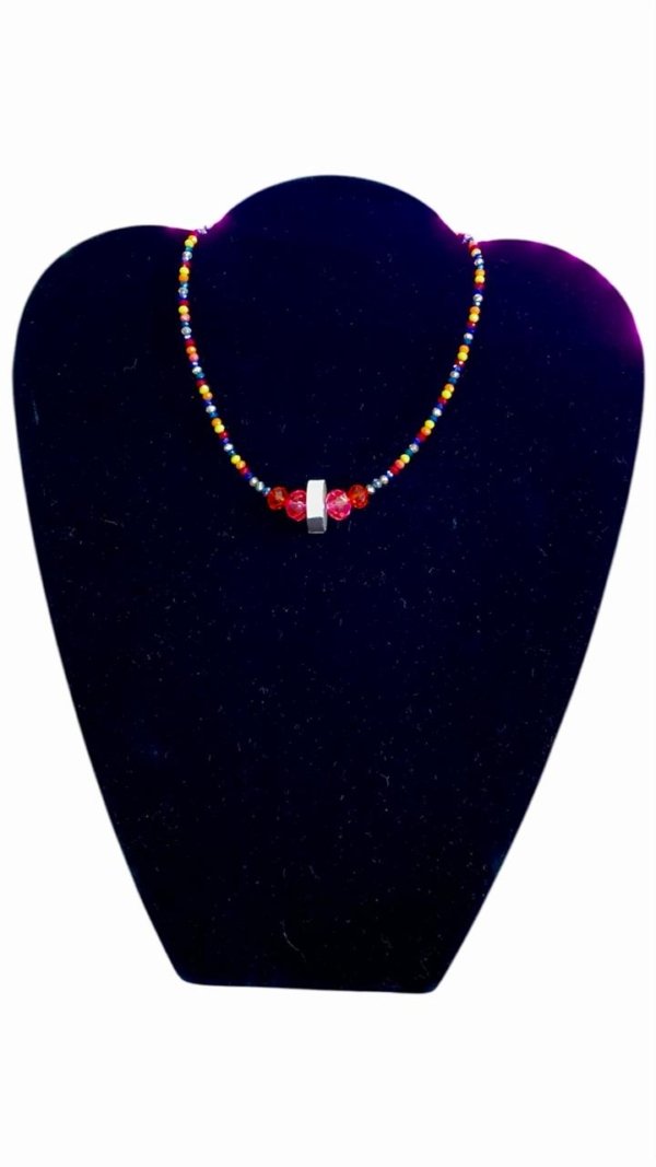 Collar “Luz de colores”